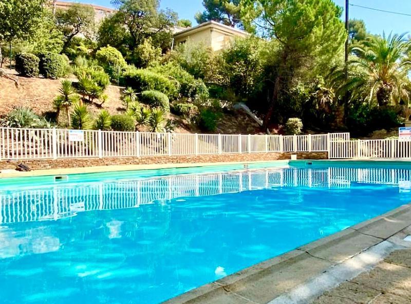 לה סיין סור-מר Charme & Calme-Tamaris- Studio Vue Mer - Piscine - Le Petit Olivier Sur Mer מראה חיצוני תמונה